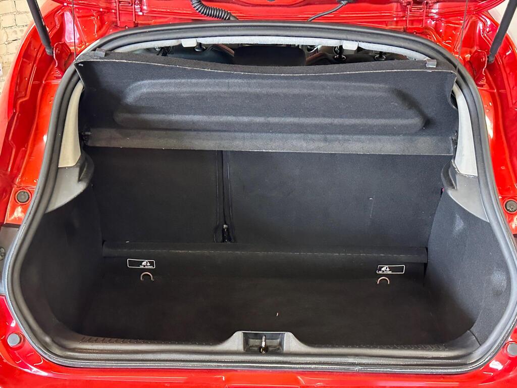 
								2014 Renault Clio 1.2 16V Expression + Euro 5 5dr full									