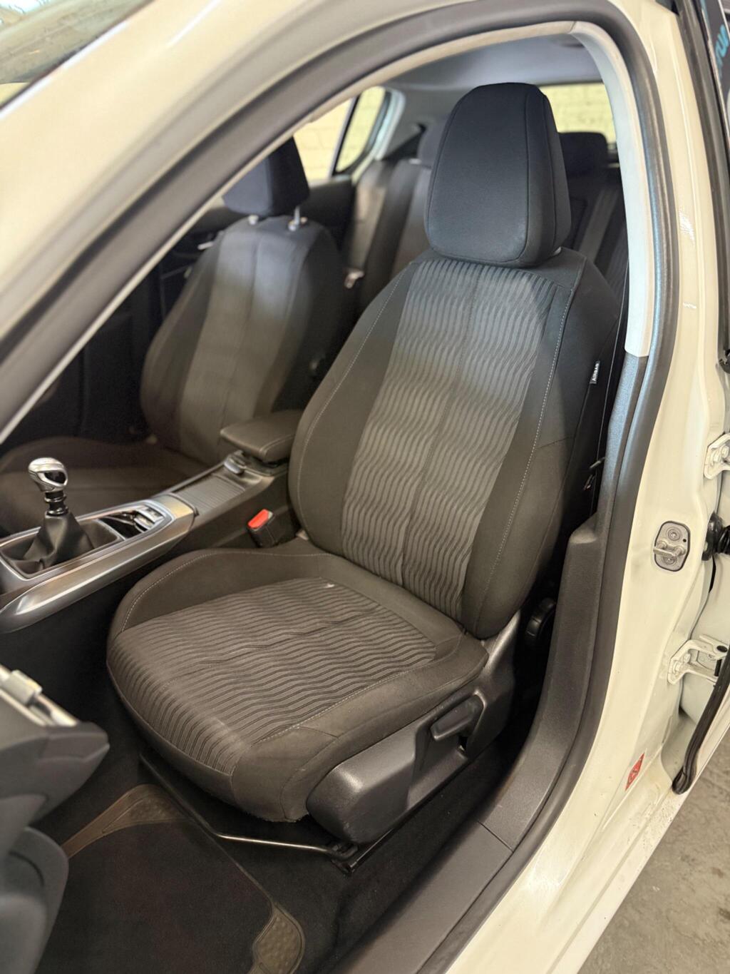
								2014 Peugeot 308 1.6 e-HDi Active Euro 5 (s/s) 5dr full									