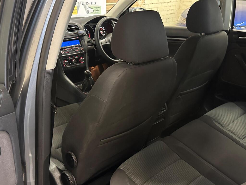
								2011 Volkswagen Golf 1.6 TDI SE Euro 5 5dr full									
