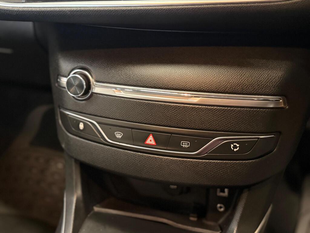 
								2014 Peugeot 308 1.6 e-HDi Active Euro 5 (s/s) 5dr full									