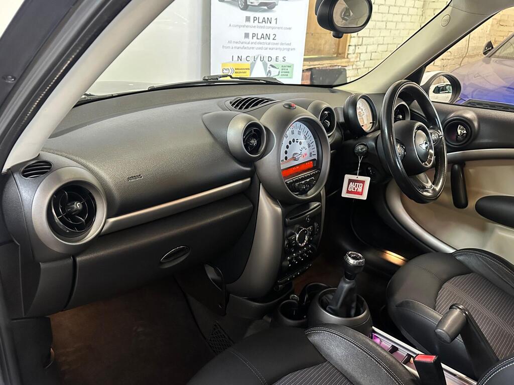 
								2011 MINI Countryman 1.6 Cooper D ALL4 Euro 5 (s/s) 5dr full									