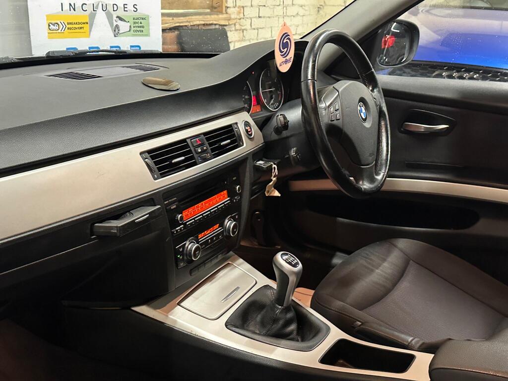 
								2011 BMW 3 Series 2.0 320d ED EfficientDynamics Euro 5 (s/s) 4dr full									