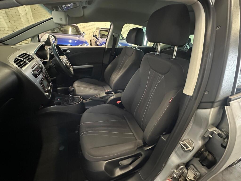 
								2012 SEAT Leon 1.6 TDI Ecomotive CR SE Copa Euro 5 (s/s) 5dr full									