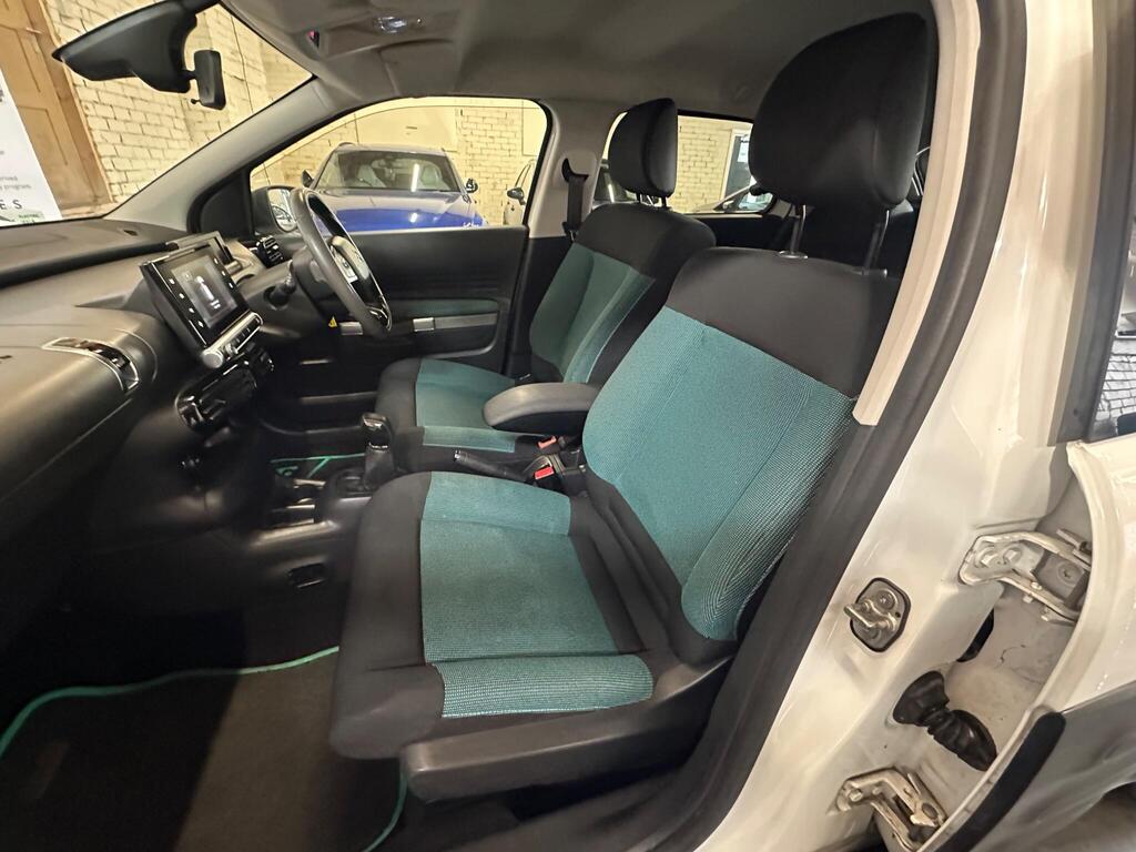 
								2016 Citroen C4 Cactus 1.2 PureTech Flair Euro 6 (s/s) 5dr full									