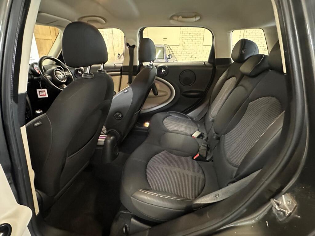 
								2011 MINI Countryman 1.6 Cooper D ALL4 Euro 5 (s/s) 5dr full									