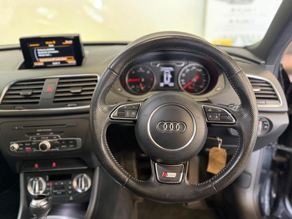 
								2014 Audi Q3 2.0 TDI S line S Tronic quattro Euro 5 (s/s) 5dr full									