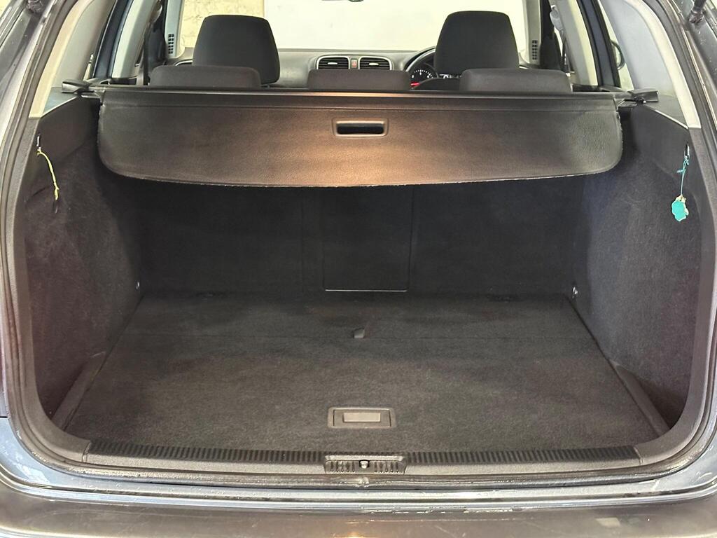 
								2011 Volkswagen Golf 1.6 TDI SE Euro 5 5dr full									