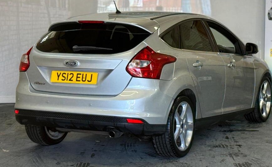 
								2012 Ford Focus 1.6T EcoBoost Titanium X Euro 5 (s/s) 5dr full									