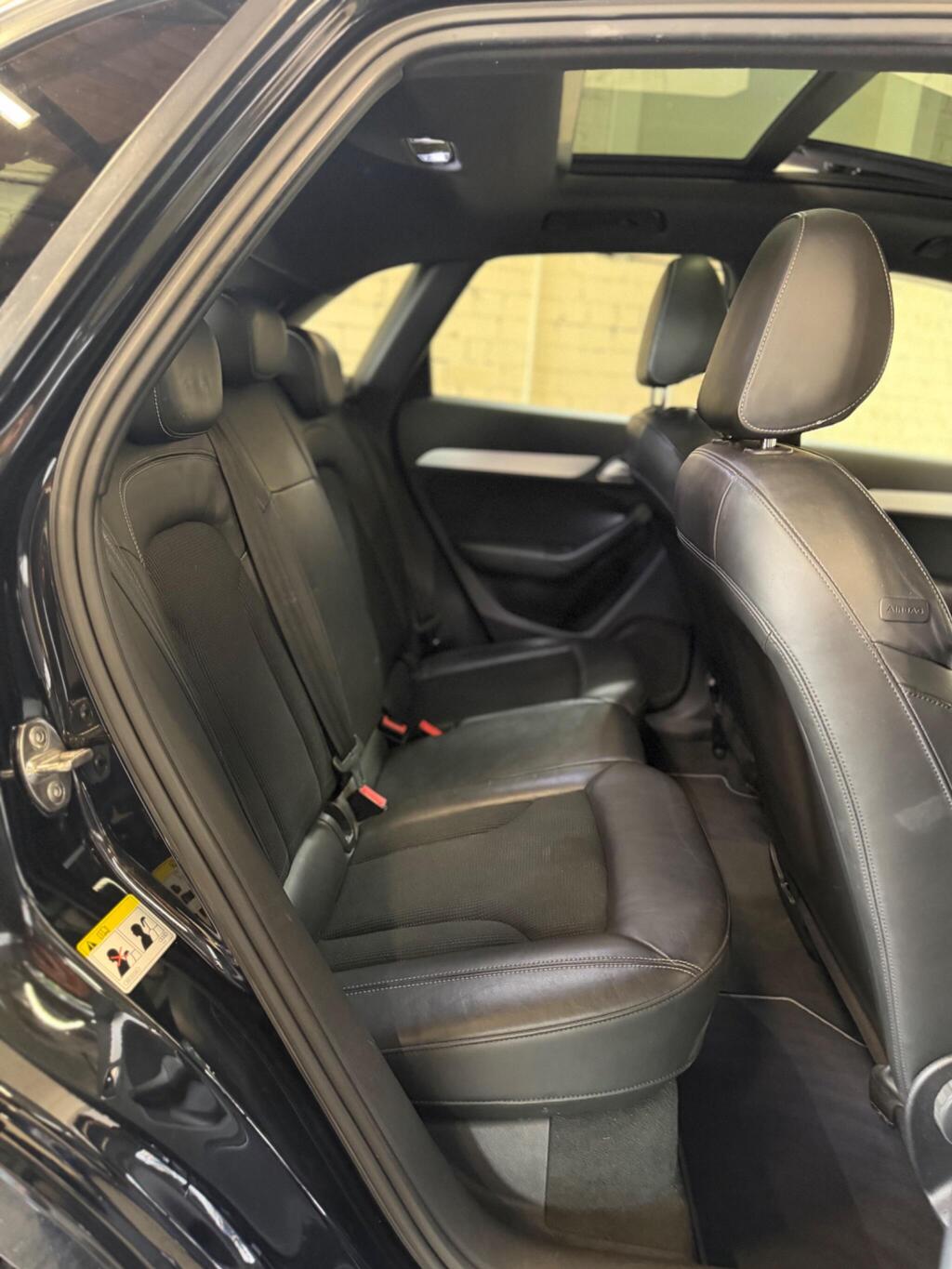 
								2014 Audi Q3 2.0 TDI S line S Tronic quattro Euro 5 (s/s) 5dr full									