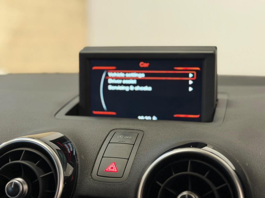 
								2013 Audi A1 2.0 TDI Sport Sportback Euro 5 (s/s) 5dr full									