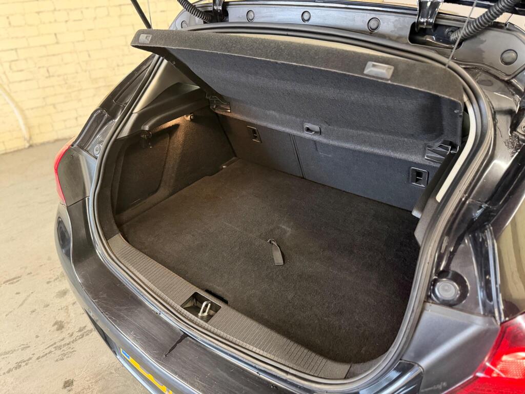 
								2011 Vauxhall Astra 1.7 CDTi SE Euro 5 5dr full									
