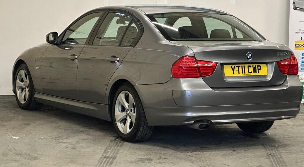 
								2011 BMW 3 Series 2.0 320d ED EfficientDynamics Euro 5 (s/s) 4dr full									
