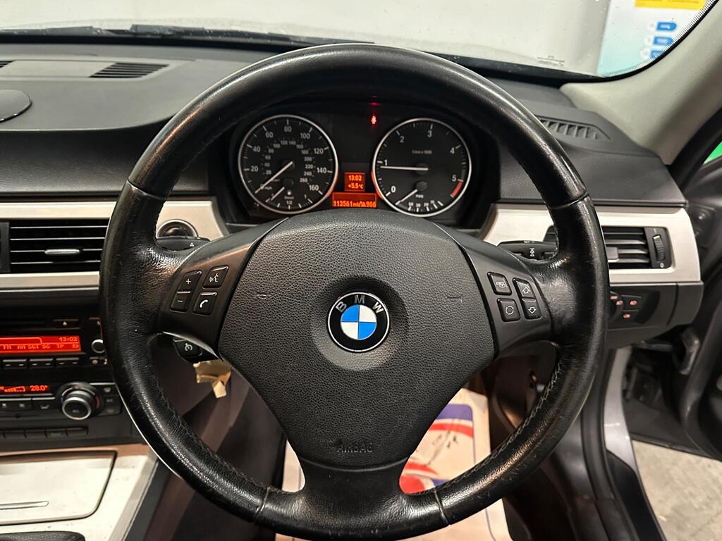 
								2011 BMW 3 Series 2.0 320d ED EfficientDynamics Euro 5 (s/s) 4dr full									