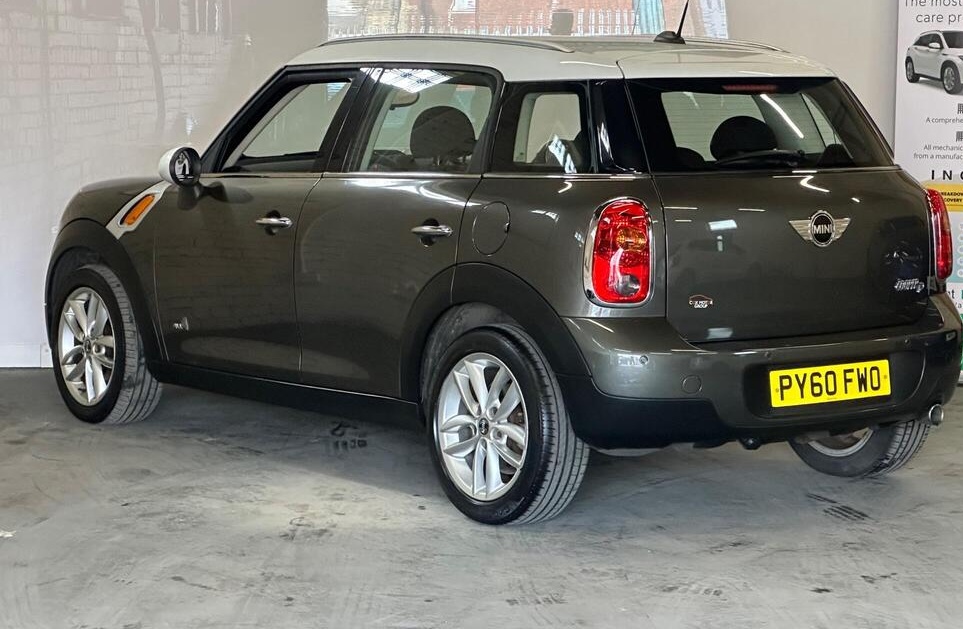 
								2011 MINI Countryman 1.6 Cooper D ALL4 Euro 5 (s/s) 5dr full									