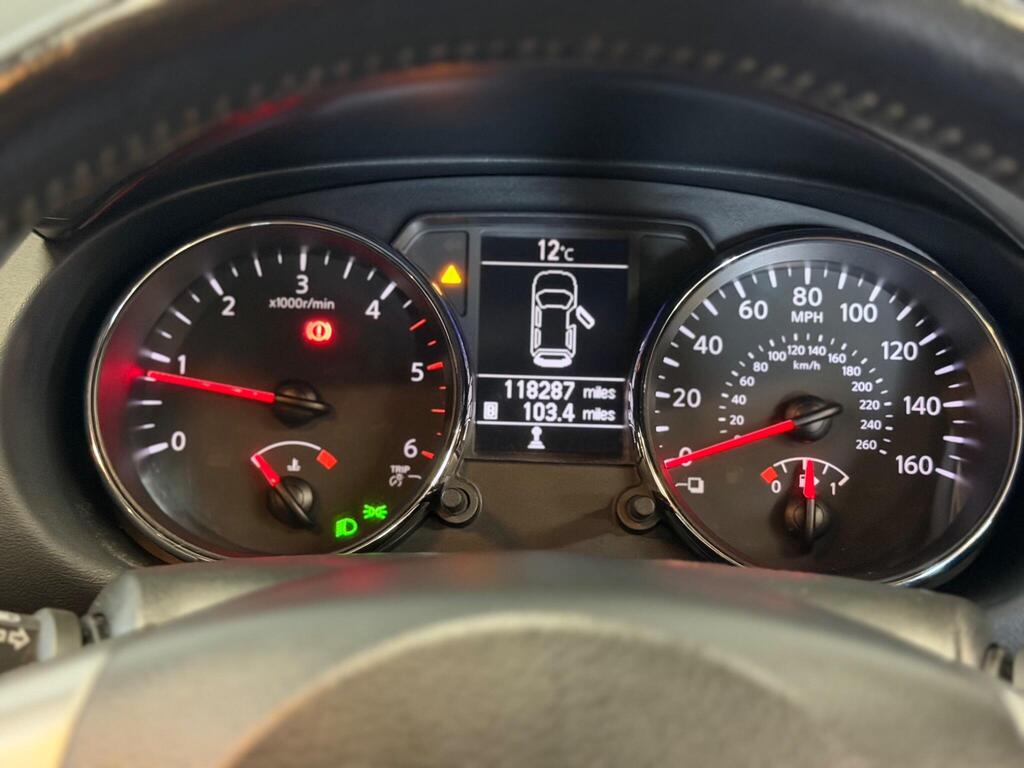 
								2011 Nissan Qashqai 1.5 dCi n-tec 2WD Euro 5 5dr full									