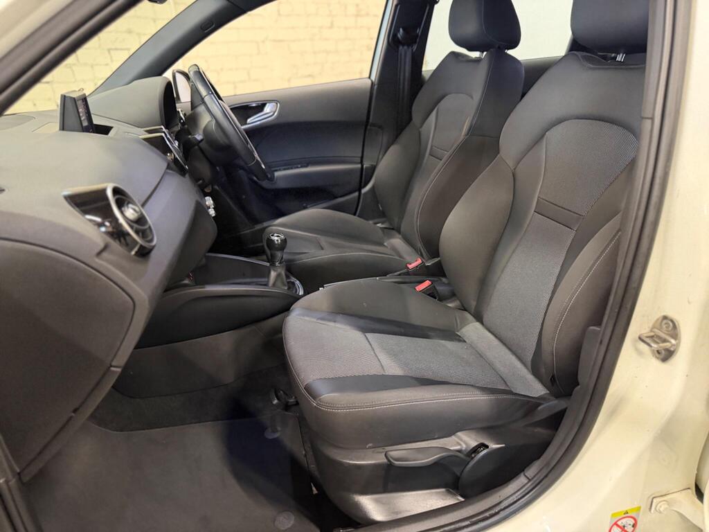 
								2013 Audi A1 2.0 TDI Sport Sportback Euro 5 (s/s) 5dr full									