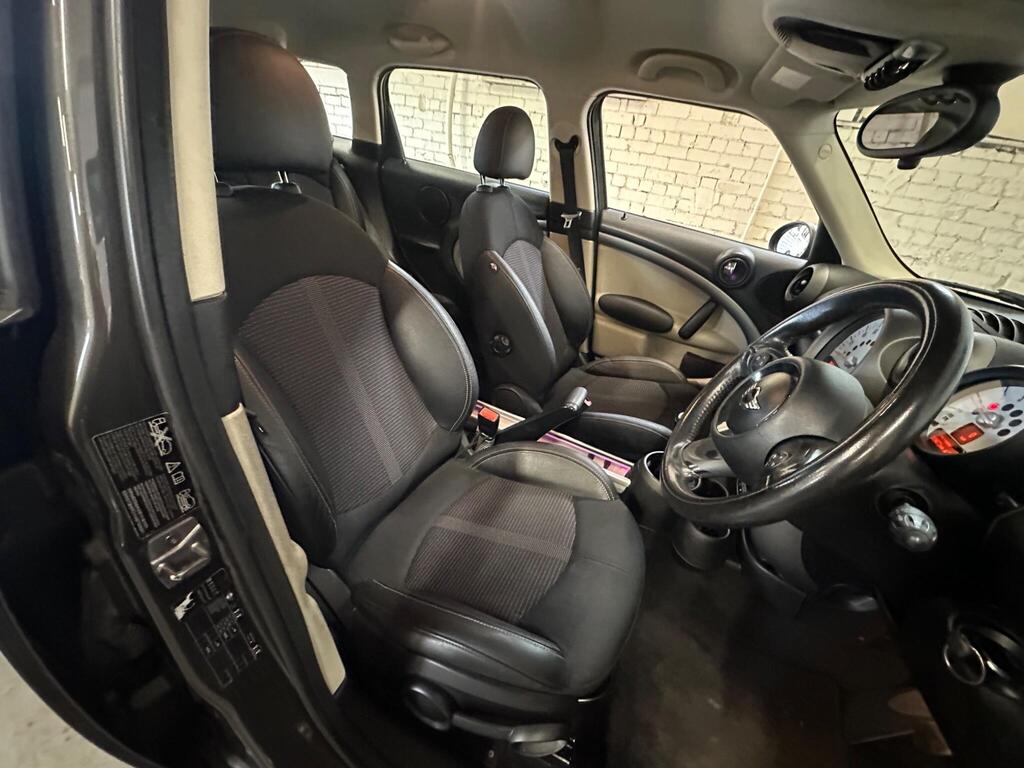 
								2011 MINI Countryman 1.6 Cooper D ALL4 Euro 5 (s/s) 5dr full									