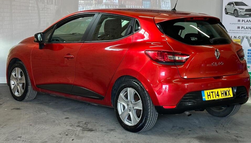 
								2014 Renault Clio 1.2 16V Expression + Euro 5 5dr full									