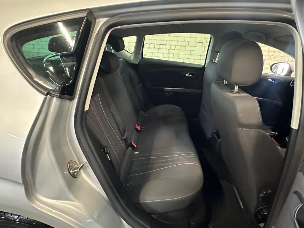 
								2012 SEAT Leon 1.6 TDI Ecomotive CR SE Copa Euro 5 (s/s) 5dr full									