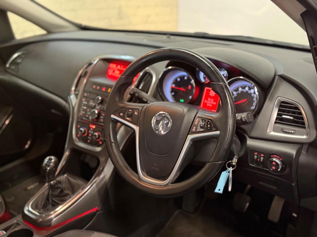 
								2011 Vauxhall Astra 1.7 CDTi SE Euro 5 5dr full									