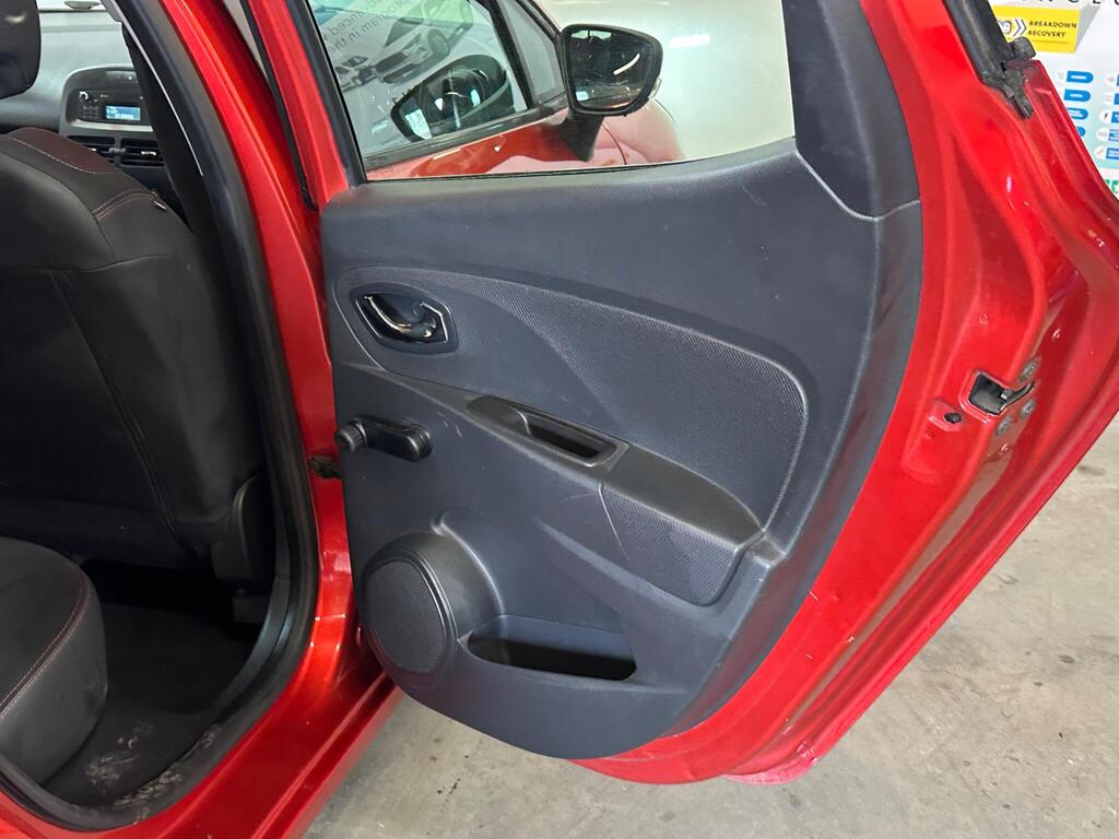 
								2014 Renault Clio 1.2 16V Expression + Euro 5 5dr full									