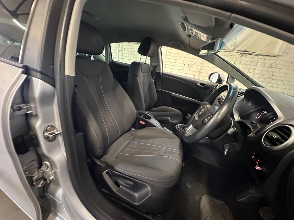 
								2012 SEAT Leon 1.6 TDI Ecomotive CR SE Copa Euro 5 (s/s) 5dr full									