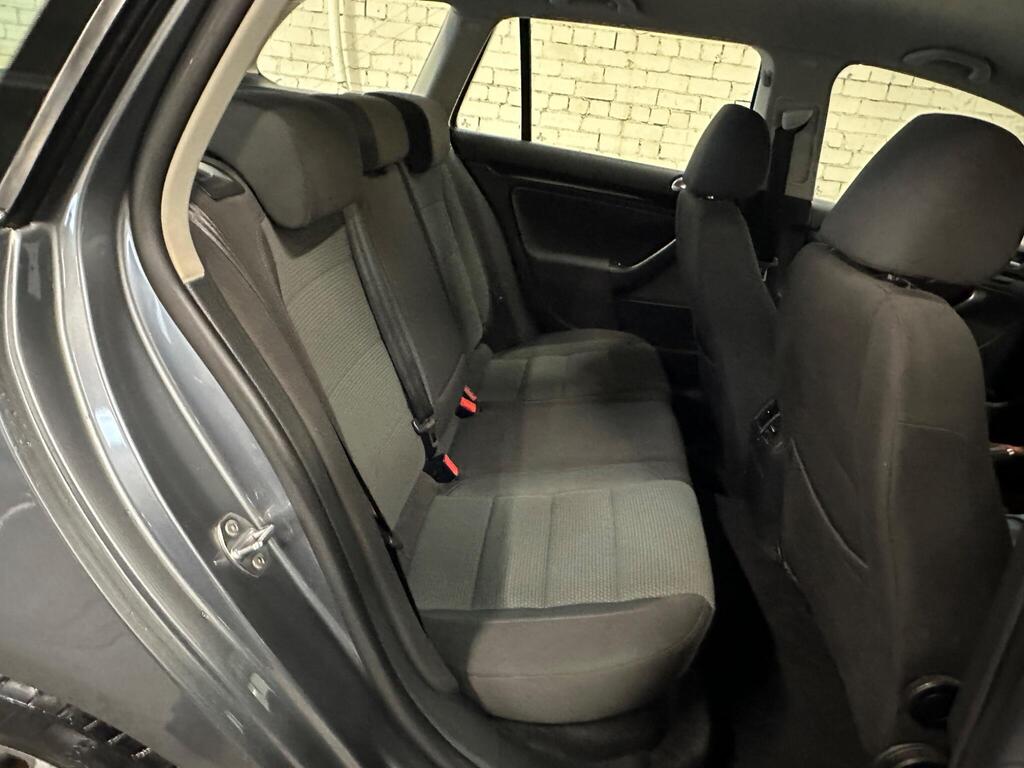 
								2011 Volkswagen Golf 1.6 TDI SE Euro 5 5dr full									