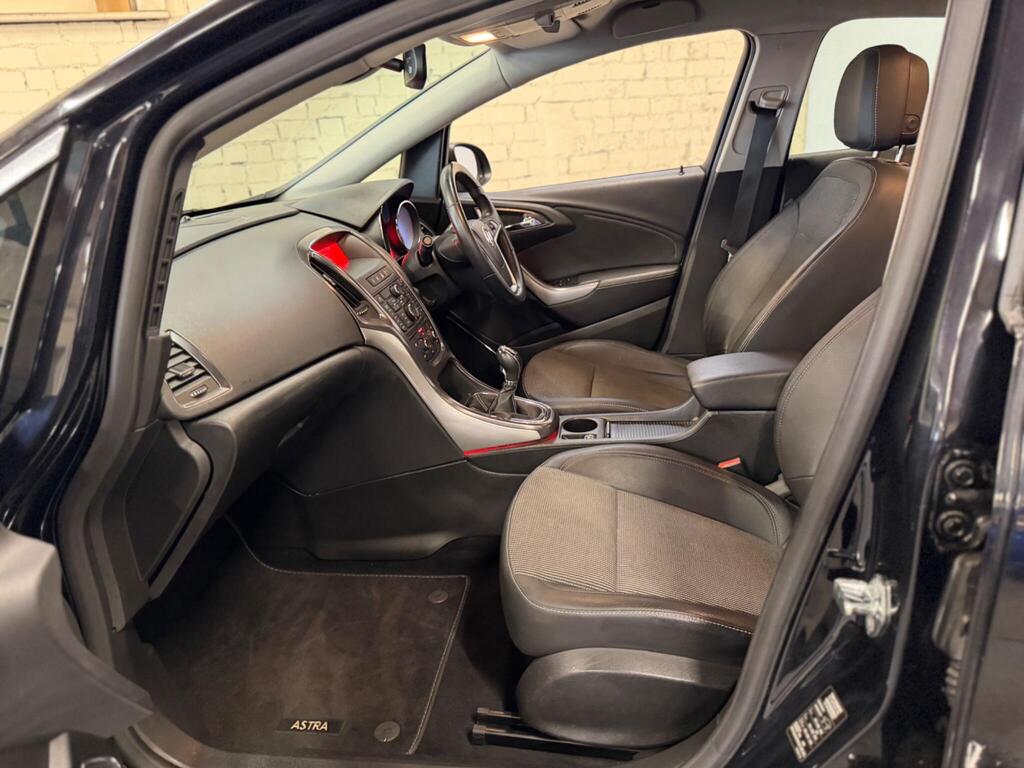 
								2011 Vauxhall Astra 1.7 CDTi SE Euro 5 5dr full									