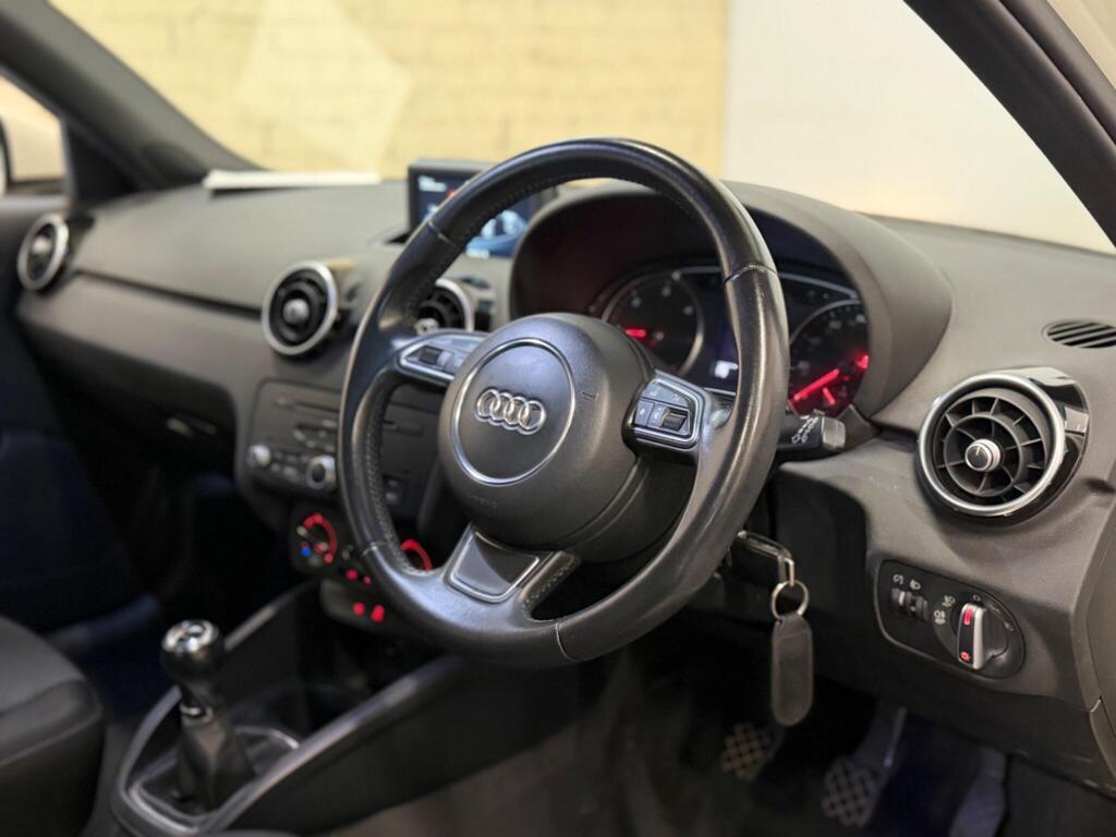 
								2013 Audi A1 2.0 TDI Sport Sportback Euro 5 (s/s) 5dr full									
