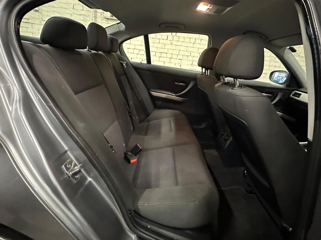 
								2011 BMW 3 Series 2.0 320d ED EfficientDynamics Euro 5 (s/s) 4dr full									