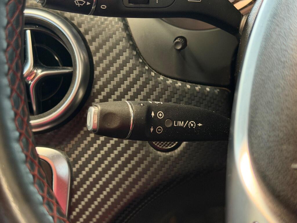 
								2013 Mercedes-Benz A Class 1.8 A200 CDI AMG Sport Euro 5 (s/s) 5dr full									