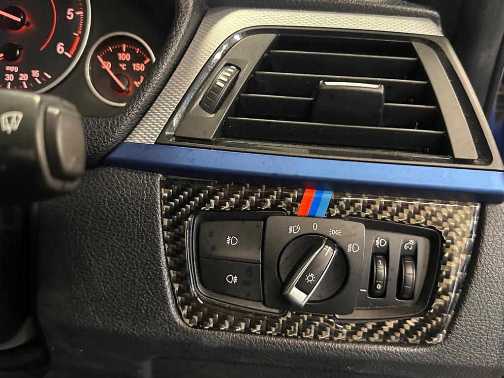 
								2012 BMW 3 Series 2.0 318d M Sport Euro 5 (s/s) 4dr full									