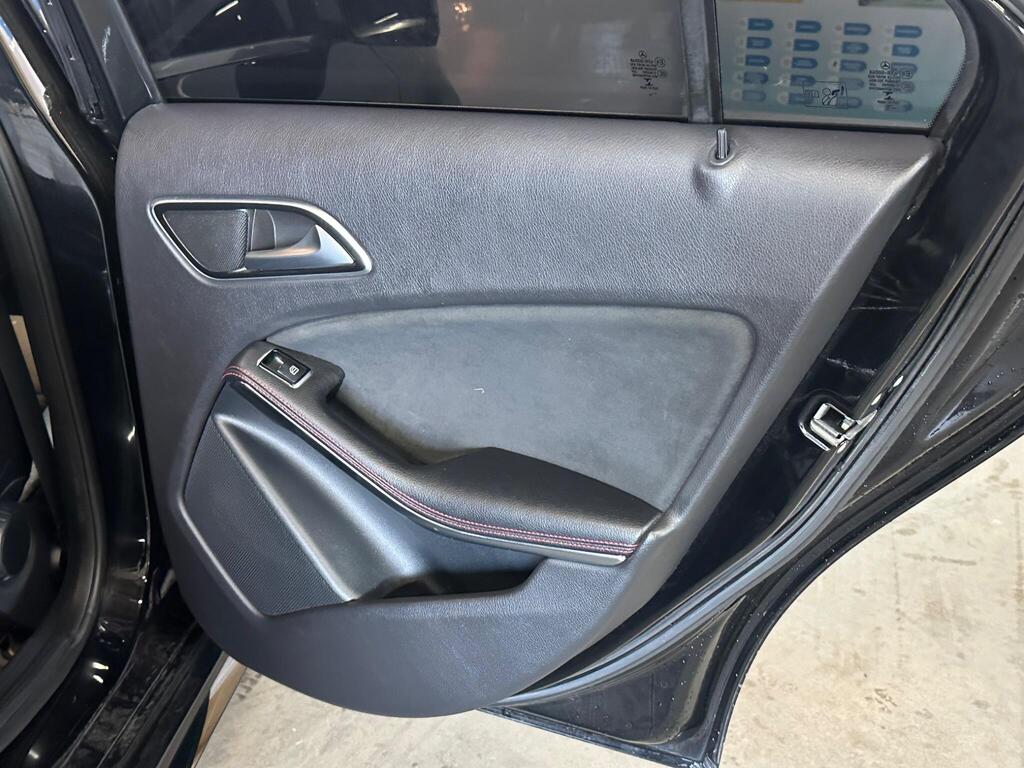
								2015 Mercedes-Benz A Class 1.5 A180 CDI AMG Sport Euro 6 (s/s) 5dr full									