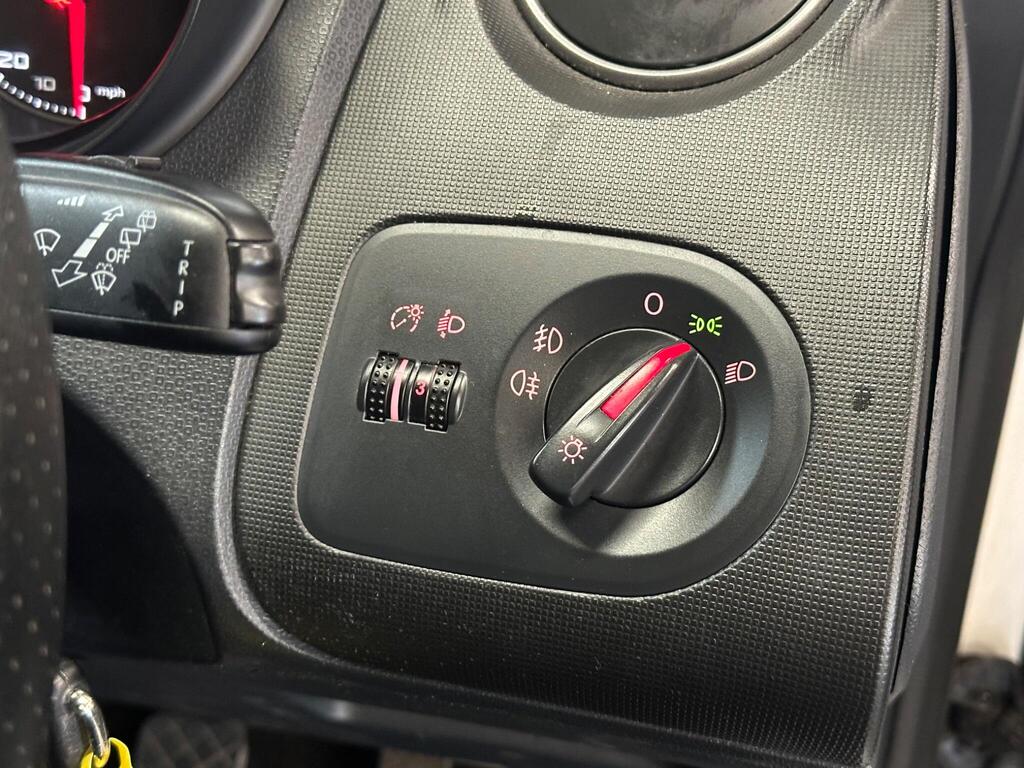 
								2013 SEAT Ibiza 1.2 TSI FR Sport Coupe Euro 5 3dr full									