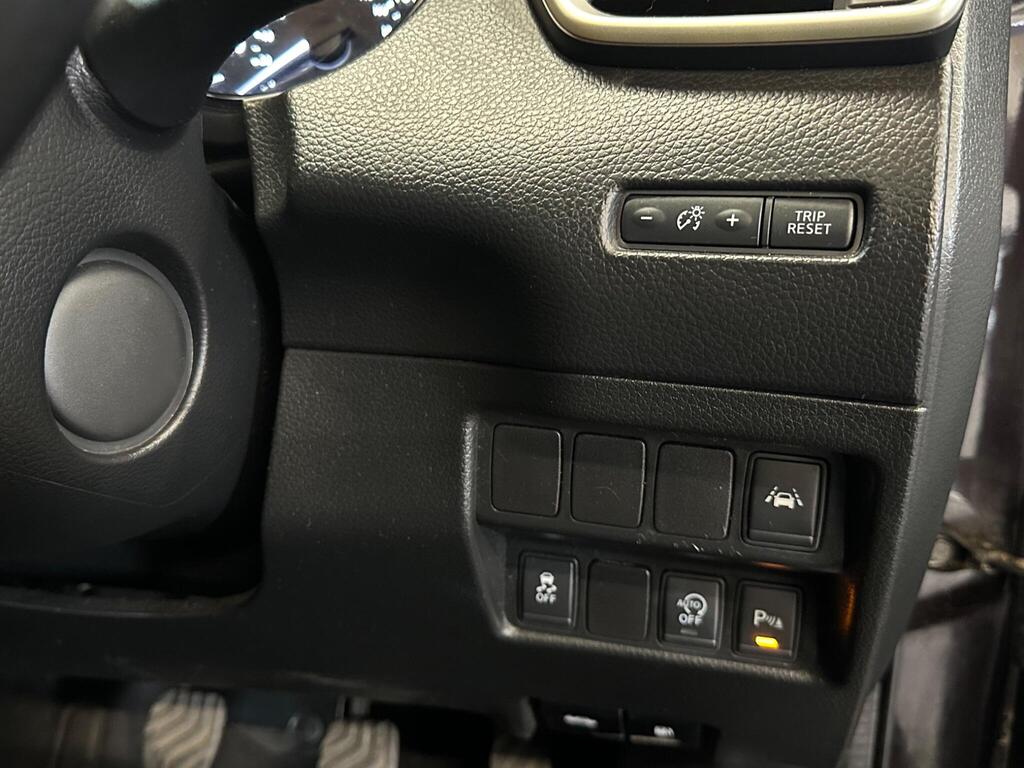 
								2016 Nissan Qashqai 1.5 dCi Tekna 2WD Euro 6 (s/s) 5dr full									