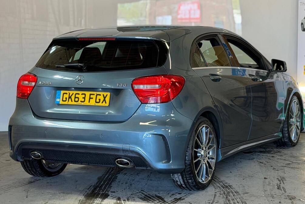 
								2013 Mercedes-Benz A Class 1.8 A200 CDI AMG Sport Euro 5 (s/s) 5dr full									