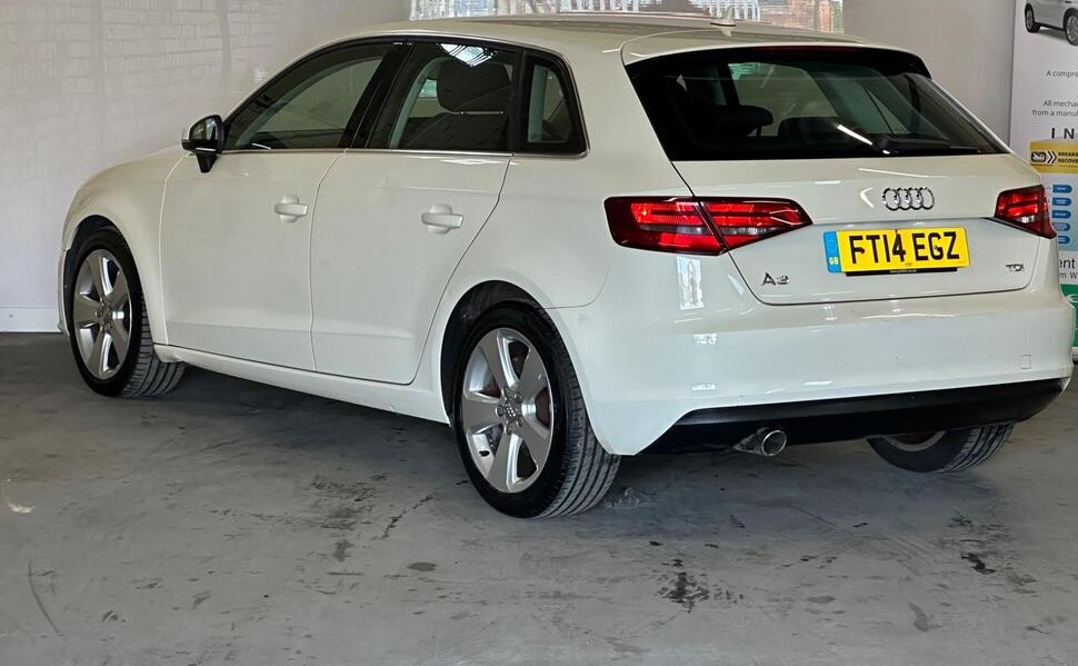 
								2014 Audi A3 1.6 TDI Sport Sportback Euro 6 (s/s) 5dr full									