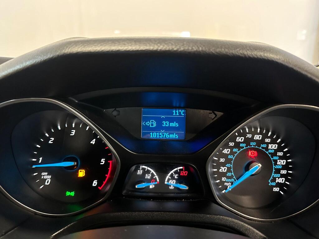 
								2012 Ford Focus 1.6 TDCi Zetec S Euro 5 (s/s) 5dr full									