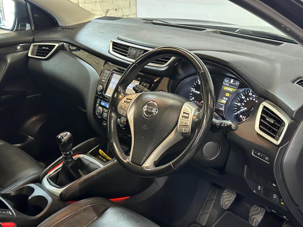 
								2016 Nissan Qashqai 1.5 dCi Tekna 2WD Euro 6 (s/s) 5dr full									