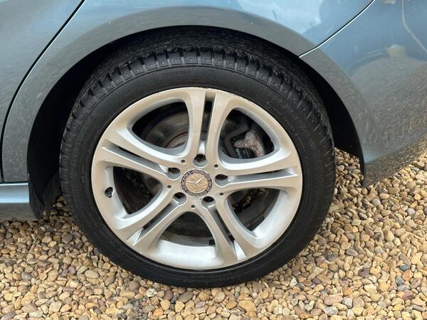 
								MERCEDES-BENZ A CLASS – A200 CDI BlueEFFICIENCY Sport 5dr full									