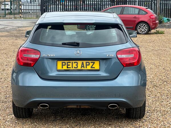 
								MERCEDES-BENZ A CLASS – A200 CDI BlueEFFICIENCY Sport 5dr full									