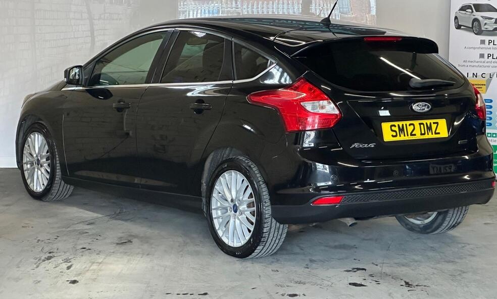 
								2012 Ford Focus 1.6 TDCi Zetec Euro 5 (s/s) 5dr full									