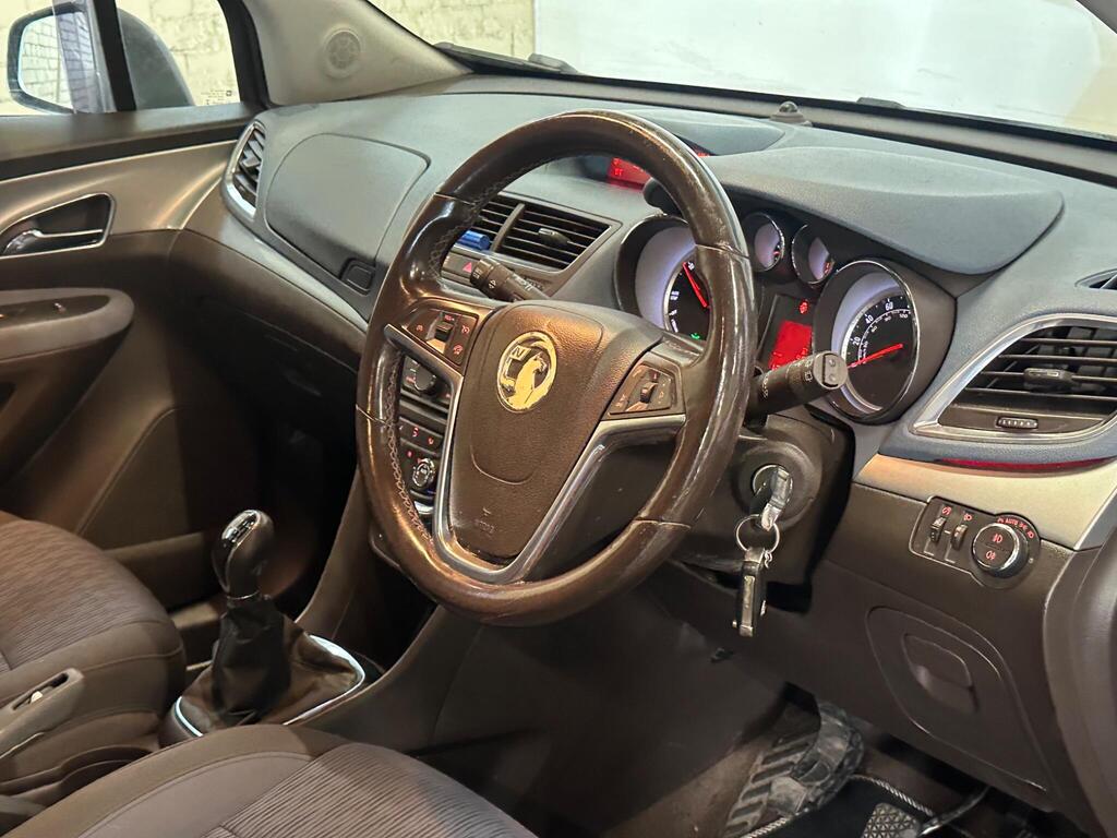 
								2013 Vauxhall Mokka 1.7 CDTi Exclusiv 2WD Euro 5 (s/s) 5dr full									
