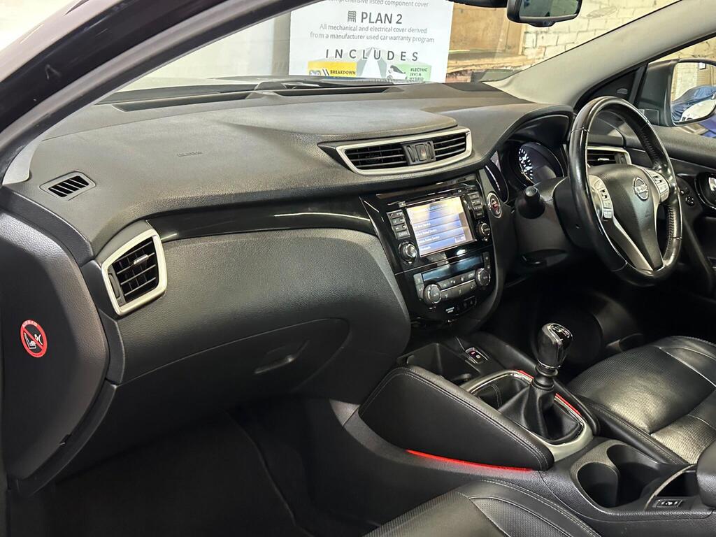 
								2016 Nissan Qashqai 1.5 dCi Tekna 2WD Euro 6 (s/s) 5dr full									