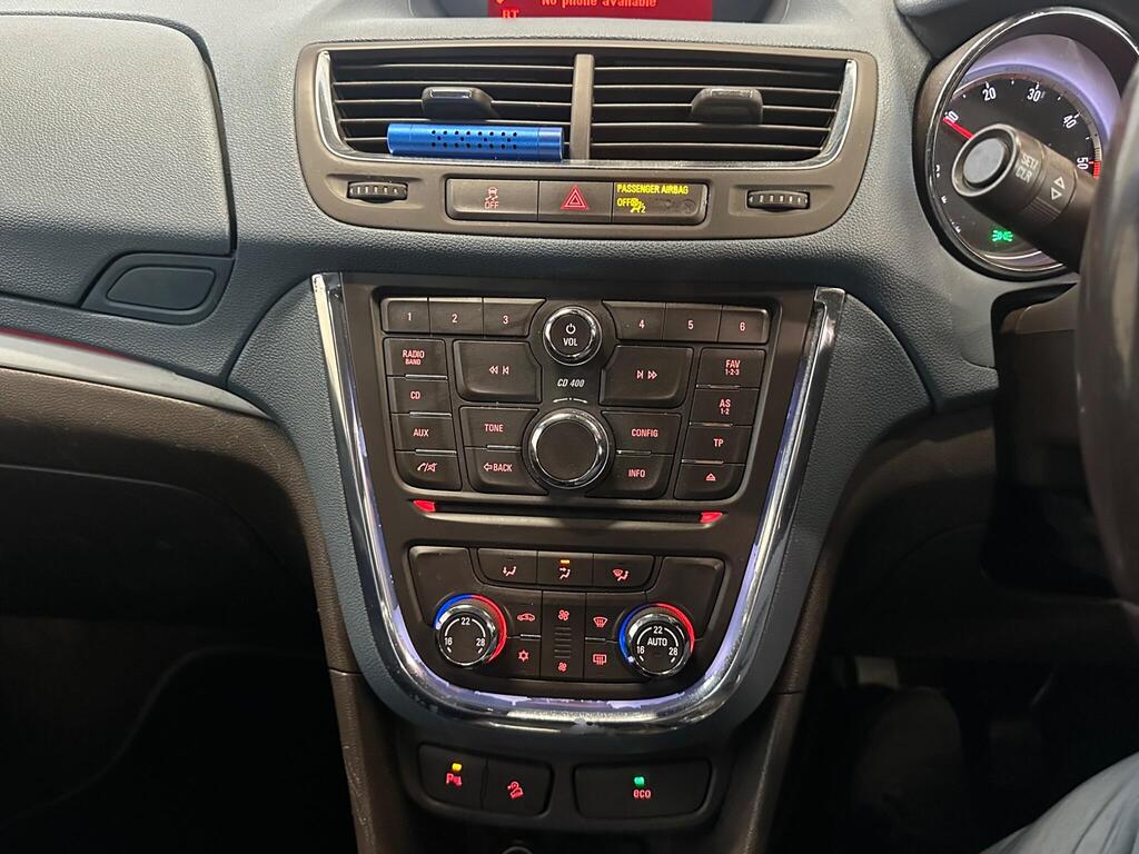 
								2013 Vauxhall Mokka 1.7 CDTi Exclusiv 2WD Euro 5 (s/s) 5dr full									