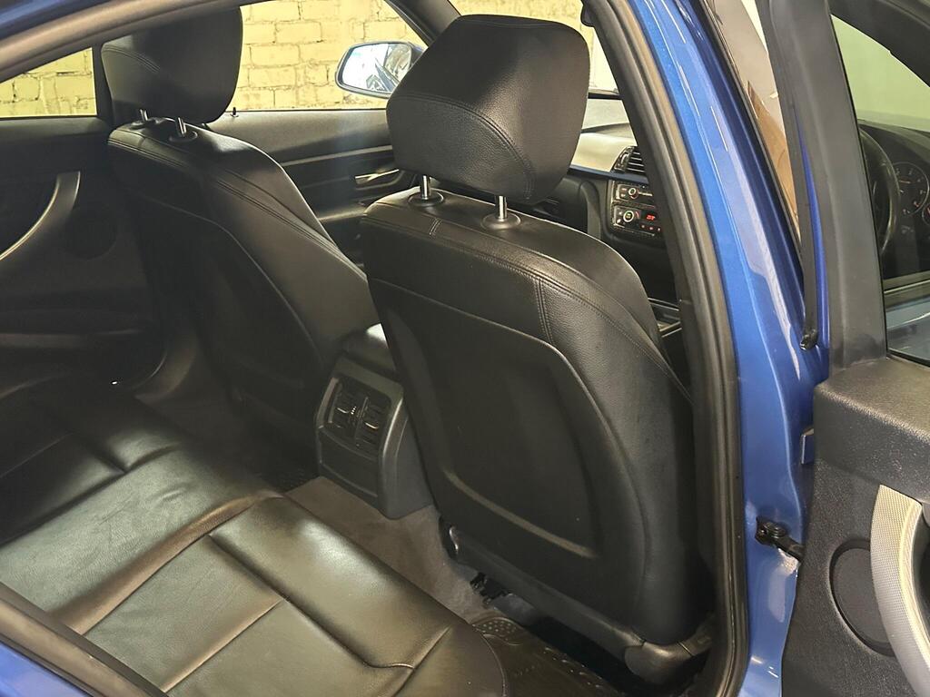 
								2012 BMW 3 Series 2.0 318d M Sport Euro 5 (s/s) 4dr full									
