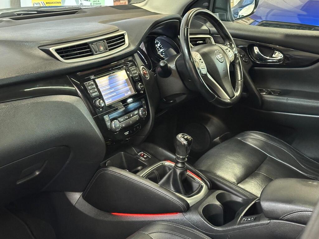 
								2016 Nissan Qashqai 1.5 dCi Tekna 2WD Euro 6 (s/s) 5dr full									