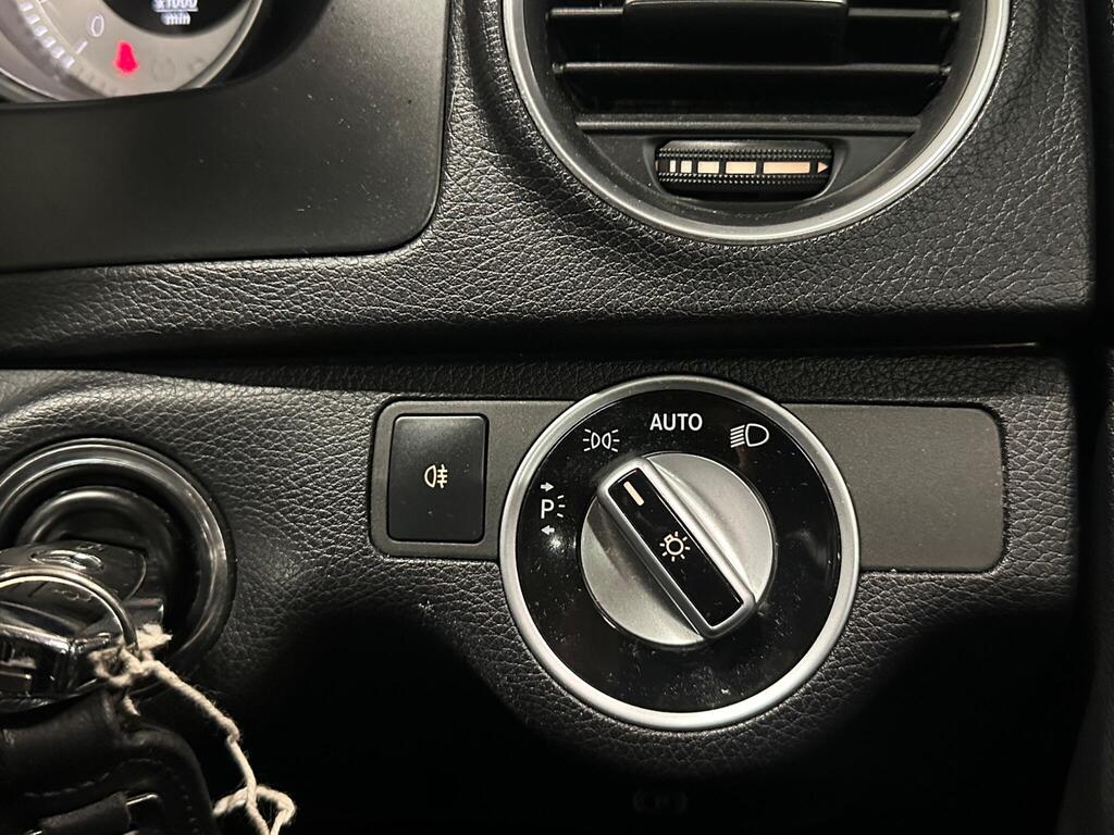 
								2012 Mercedes-Benz C Class 2.1 C220 CDI BlueEfficiency AMG Sport Plus G-Tronic+ Euro 5 (s/s) 4dr full									