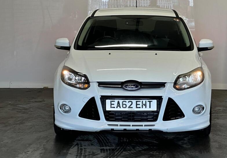 
								2012 Ford Focus 1.6 TDCi Zetec S Euro 5 (s/s) 5dr full									
