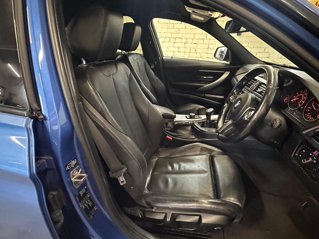 
								2012 BMW 3 Series 2.0 318d M Sport Euro 5 (s/s) 4dr full									